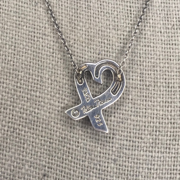Tiffany&Co. Paloma Picasso Loving Heart (14mm) Necklace in Sterling Silver (18") - Picture 5 of 6